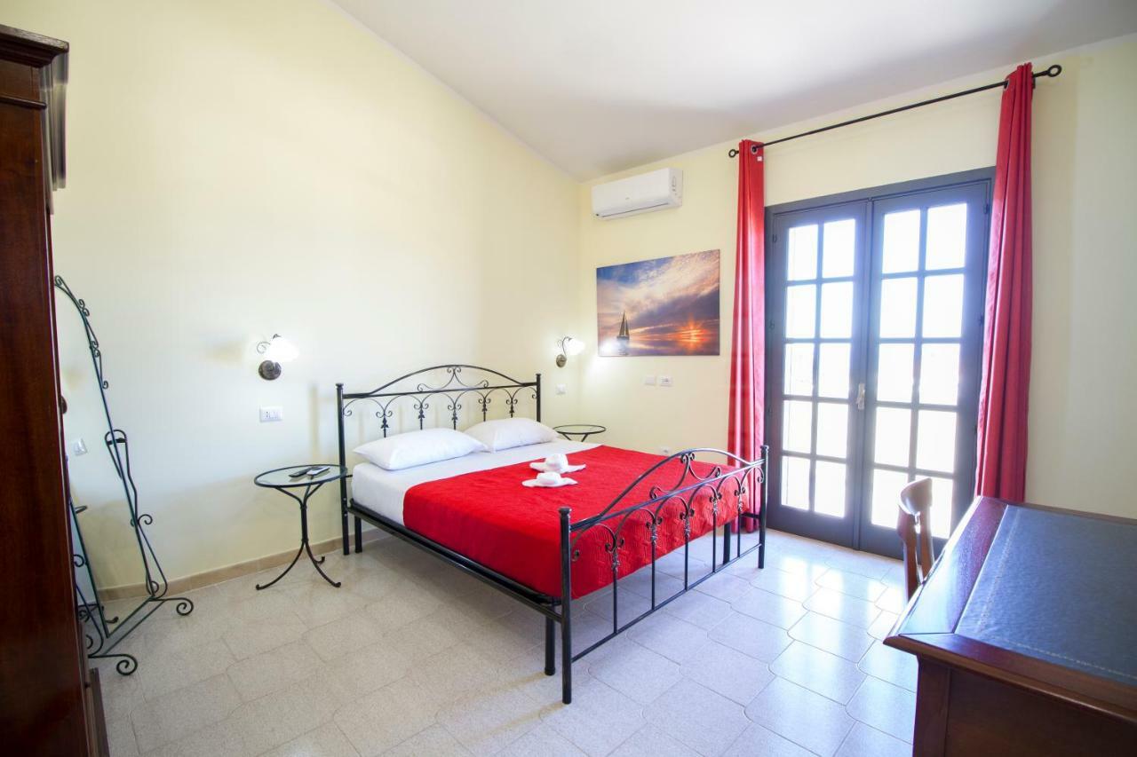 Guest House Capitan Libeccio Тропеа Екстер'єр фото